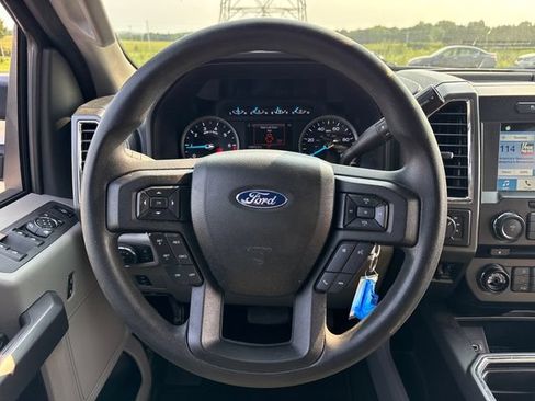 Used 2018 Ford F250 XLT w/ XLT Premium Package AWD/4WD image 21