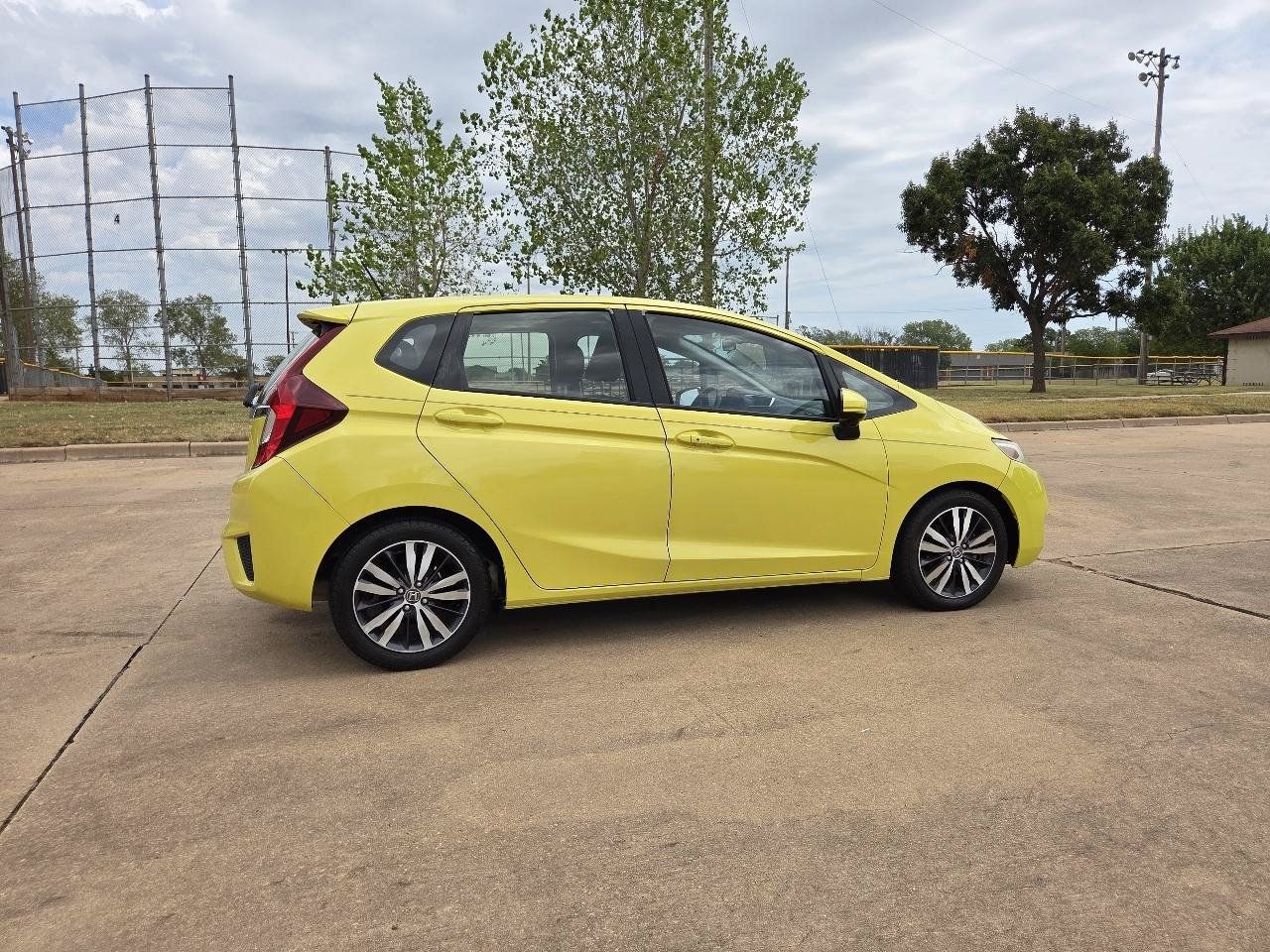 Used 2016 Honda Fit EX image 27