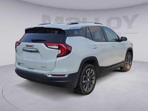 Certified 2022 GMC Terrain SLT w/ Infotainment Package II AWD/4WD image 5