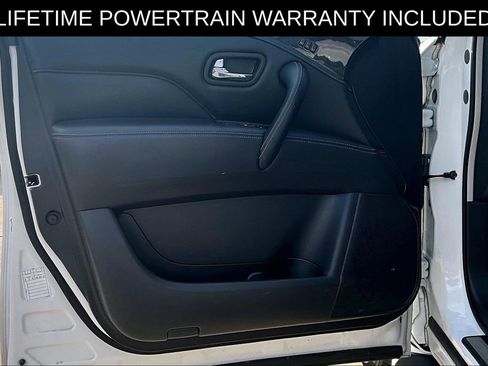 Certified 2024 INFINITI QX80 Luxe image 17