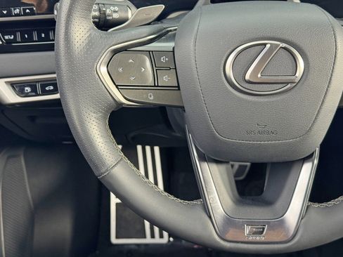 Used 2023 Lexus RX 500h F Sport image 22
