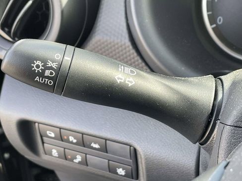 Used 2025 Nissan Kicks Play S image 23