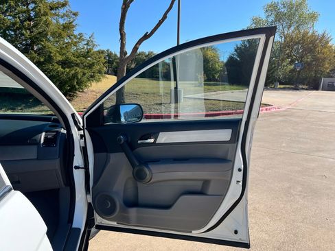 Used 2010 Honda CR-V EX image 16