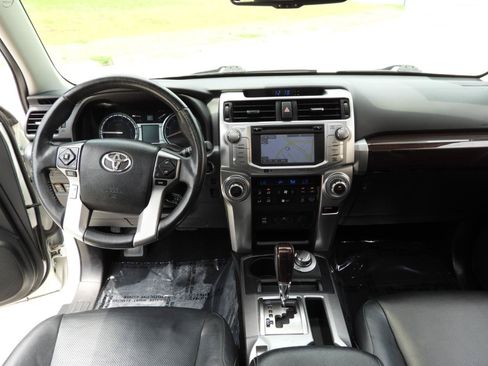 Used 2017 Toyota 4Runner Limited AWD/4WD image 49
