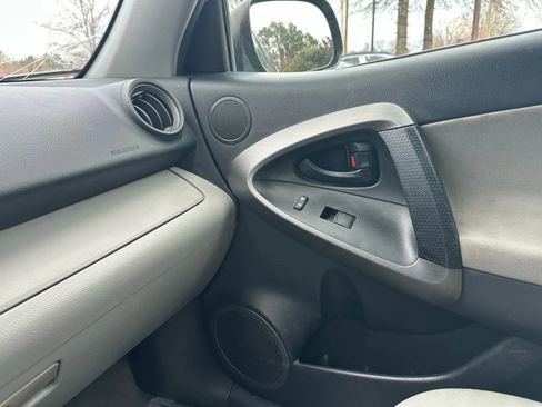 Used 2011 Toyota RAV4 4WD w/ Base L4 Extra Value Pkg image 34