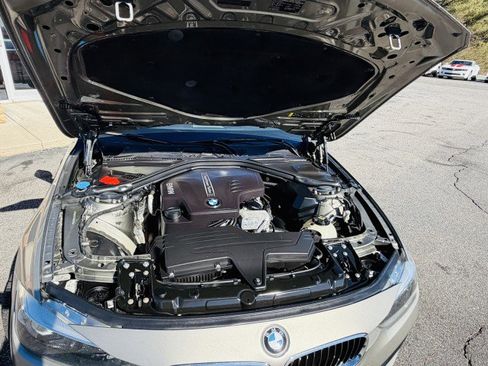 Used 2017 BMW 320i xDrive Sedan image 19