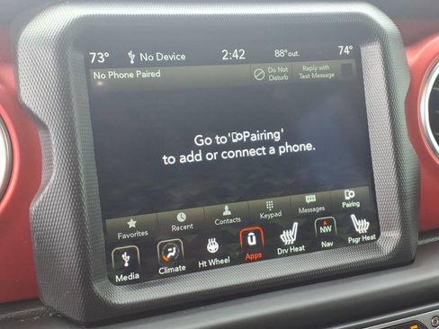 Used 2021 Jeep Wrangler Unlimited Rubicon AWD/4WD image 8