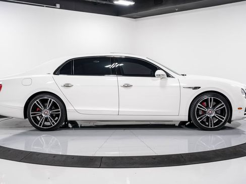 Used 2018 Bentley Flying Spur S V8 image 2