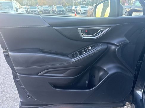 Used 2019 Subaru Forester Premium w/ All-Weather Package image 22