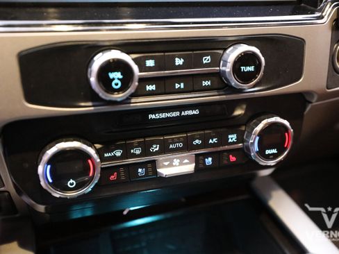 Used 2022 Ford F350 King Ranch w/ FX4 Off-Road Package image 24