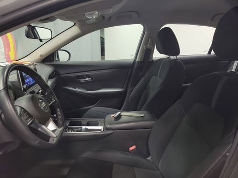 Used 2022 Nissan Sentra SV w/ Trunk Package image 12