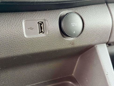 Used 2023 Ford Transit 350 XLT image 21