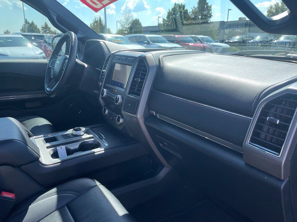 Used 2020 Ford Expedition XLT w/ Equipment Group 202A RWD image 29