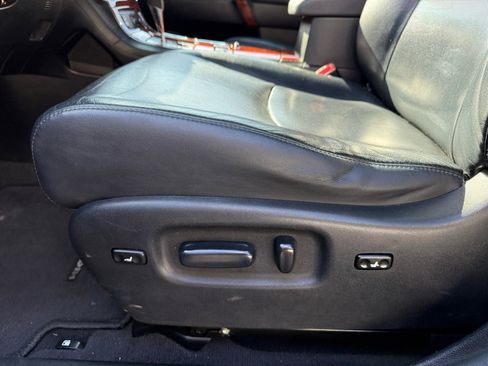 Used 2013 Toyota Highlander Limited image 18