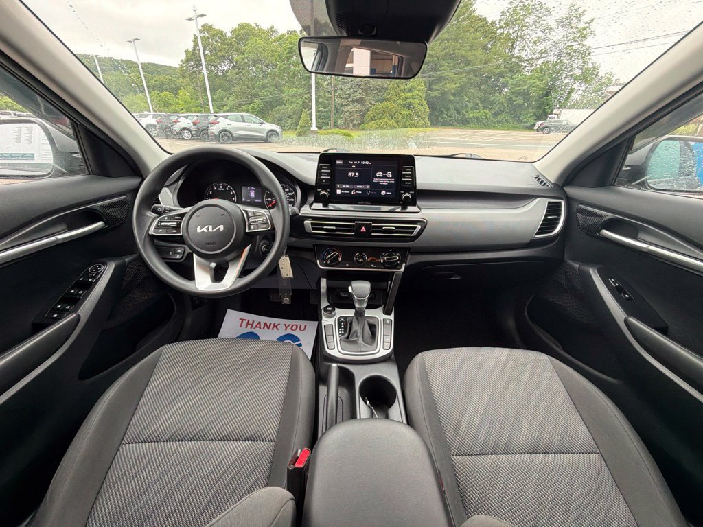 Used 2023 Kia Seltos LX AWD/4WD image 17