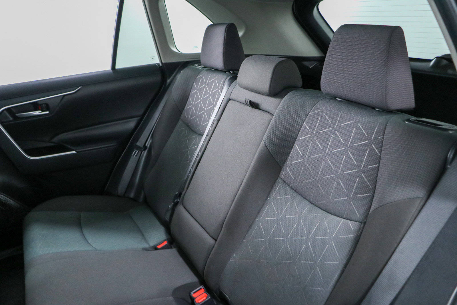 Used 2025 Toyota RAV4 XLE FWD image 24