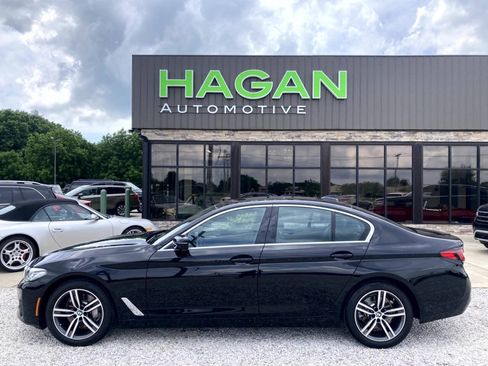 Used 2022 BMW 530i xDrive w/ Premium Package AWD/4WD image 1