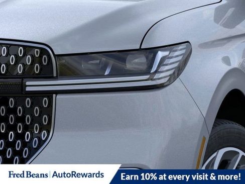 New 2026 Lincoln Navigator L Reserve AWD/4WD image 18