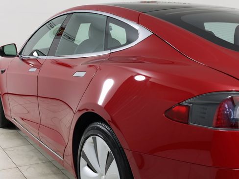 Used 2020 Tesla Model S Long Range Plus image 40