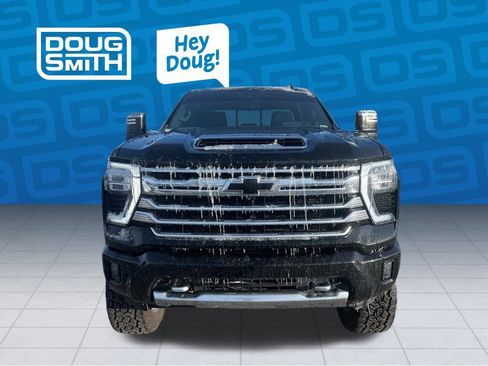 Used 2024 Chevrolet Silverado 3500 High Country w/ High Country Premium Package AWD/4WD image 6