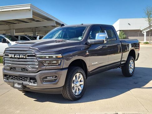 New 2026 RAM 2500 Laramie w/ Sport Appearance Package AWD/4WD image 4