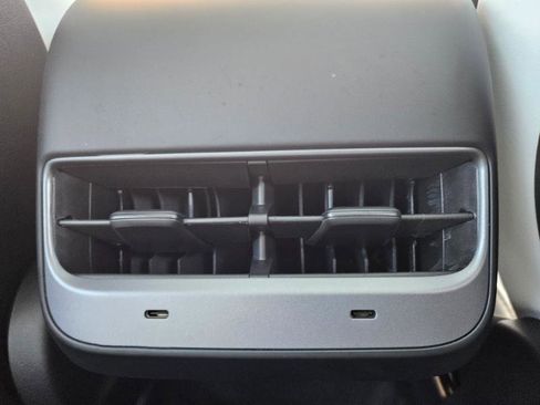 Used 2023 Tesla Model Y Long Range image 64