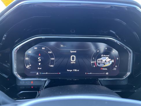 New 2026 GMC Sierra 2500 SLE w/ SLE Convenience Package image 6