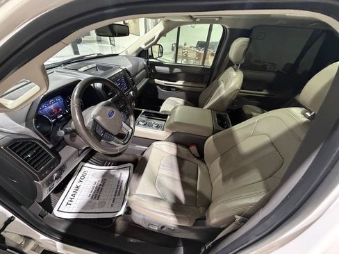 Used 2019 Ford Expedition Limited w/ Texas Edition Package AWD/4WD image 19