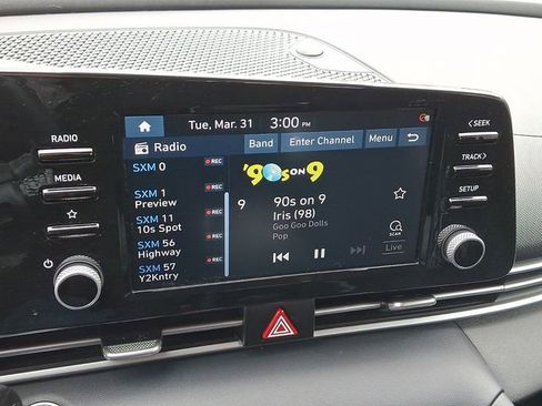 Used 2022 Hyundai Elantra SEL w/ Convenience Package image 18