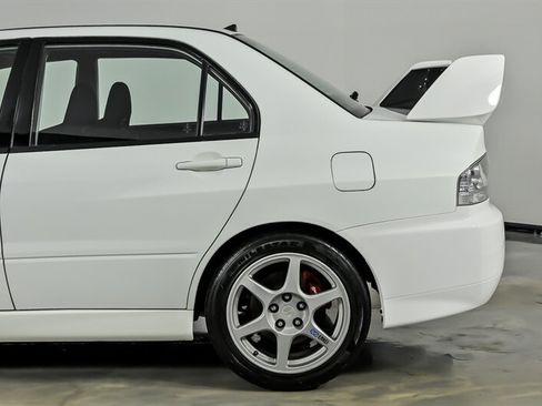 Used 2003 Mitsubishi Lancer Evolution AWD/4WD image 8