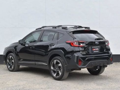 Used 2024 Subaru Crosstrek 2.5i Limited AWD/4WD image 2
