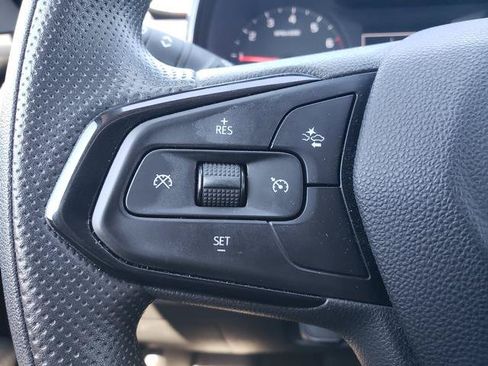 Used 2024 Chevrolet Trax LS w/ LS Convenience Package FWD image 21