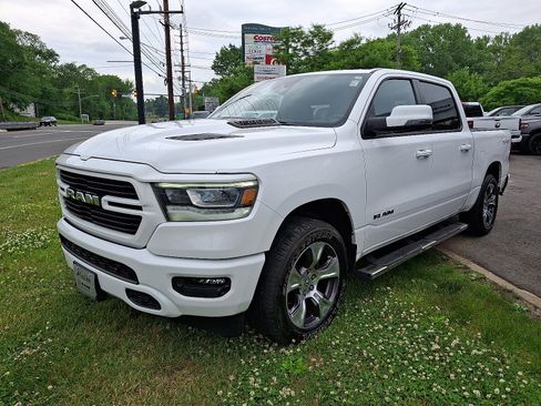 Used 2023 RAM 1500 Laramie AWD/4WD image 3