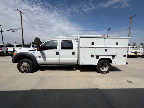 Used 2014 Ford F550 4x4 Crew Cab Super Duty image 5