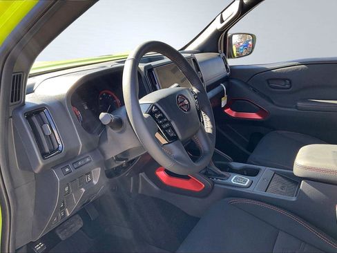 New 2026 Nissan Frontier PRO-4X w/ Pro-4x Convenience Package image 7