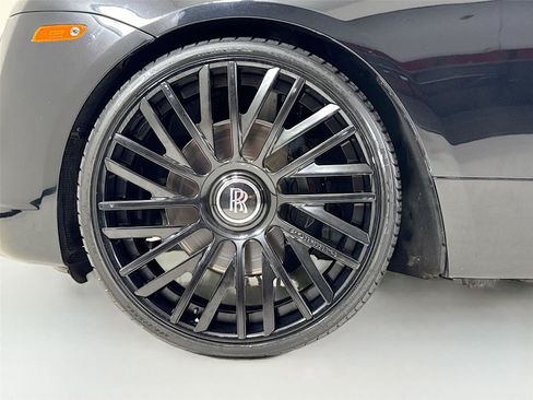 Used 2014 Rolls-Royce Wraith RWD image 35