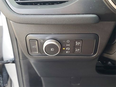 Used 2020 Ford Escape SEL image 30