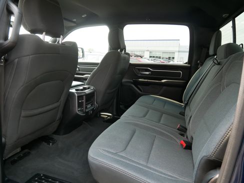 Used 2019 RAM 1500 Big Horn AWD/4WD image 33