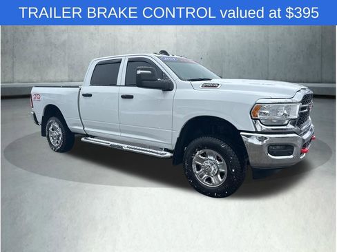 Used 2024 RAM 2500 Tradesman w/ Chrome Appearance Group image 9