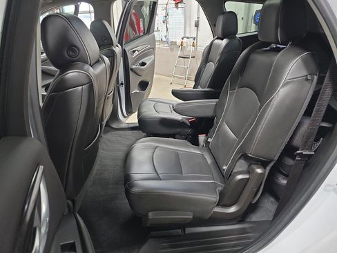 Used 2021 Buick Enclave Avenir w/ Avenir Technology Package image 16