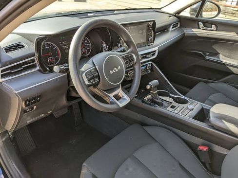 Used 2022 Kia K5 LXS FWD image 8