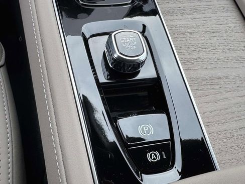 New 2026 Volvo XC90 T8 Plus w/ Protection Package Premier image 7
