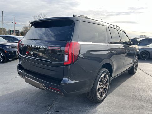 Used 2025 Ford Expedition King Ranch image 5