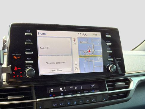 Used 2024 Toyota Sienna XSE w/ XSE Plus Package FWD image 10