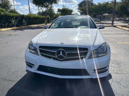 Used 2013 Mercedes-Benz C 250 Coupe image 4