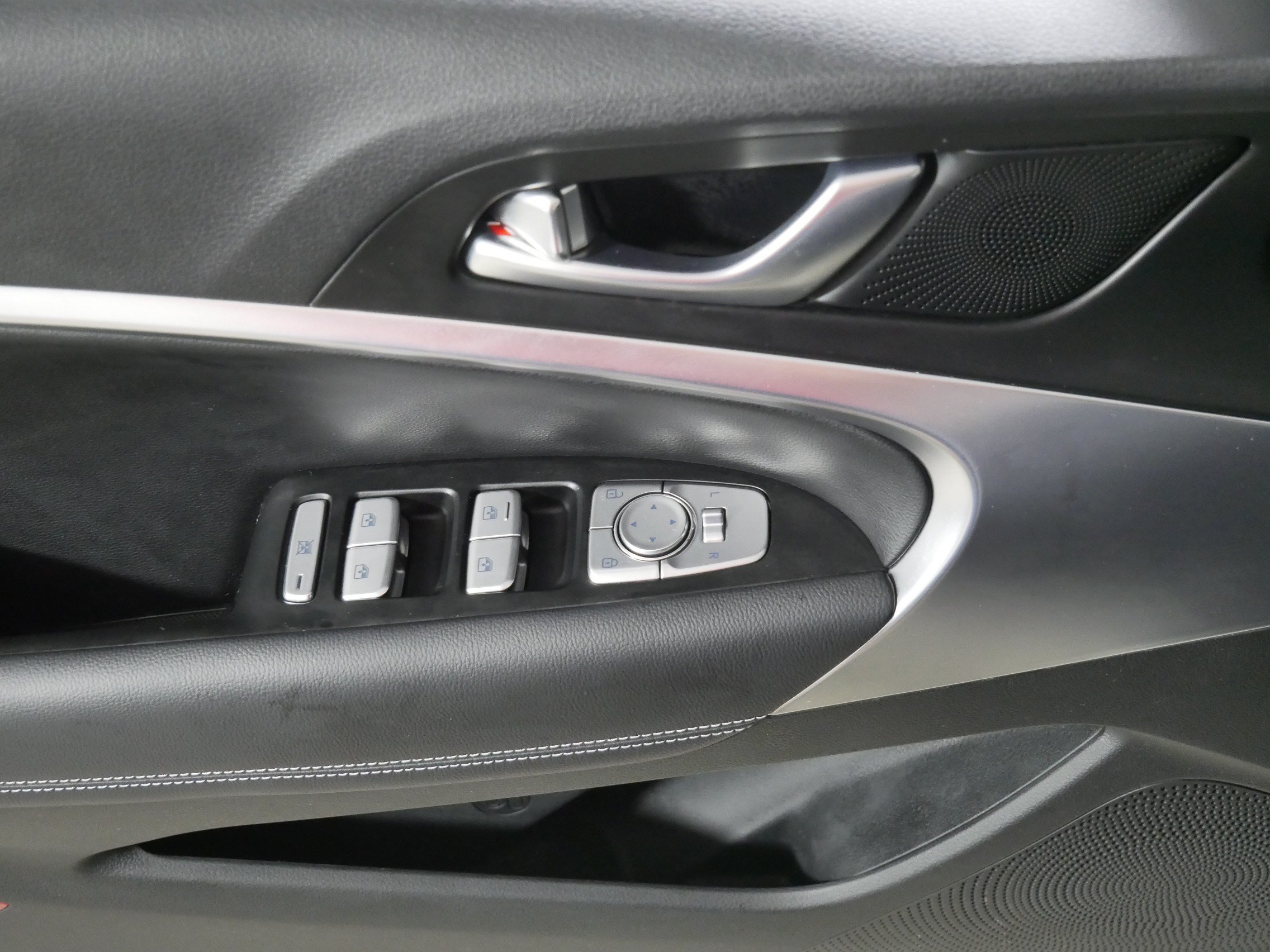 Certified 2026 Genesis G70 2.5T AWD/4WD image 19
