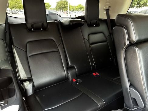 Used 2024 Nissan Pathfinder SL AWD/4WD image 31