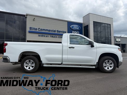Used 2025 Chevrolet Silverado 1500 W/T RWD image 1
