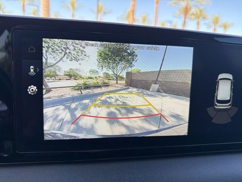 Used 2024 Hyundai Palisade SEL FWD image 16