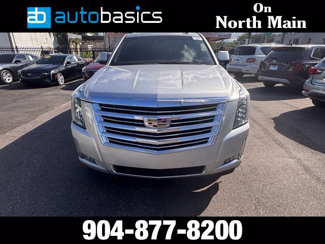 Used 2018 Cadillac Escalade Platinum RWD image 12